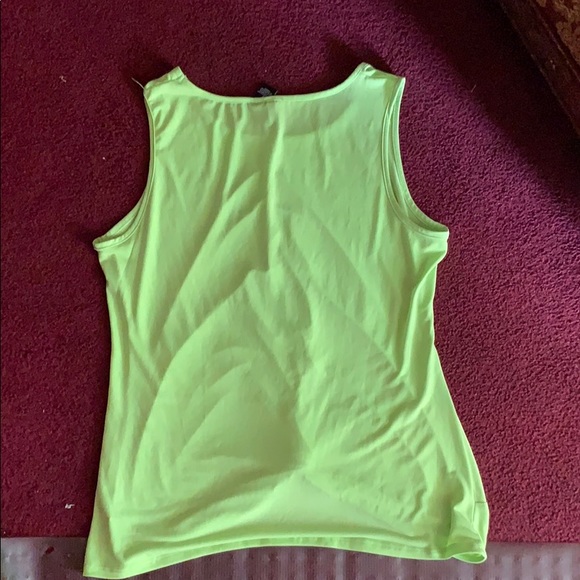 Sz med top by New Direction - Picture 3 of 4